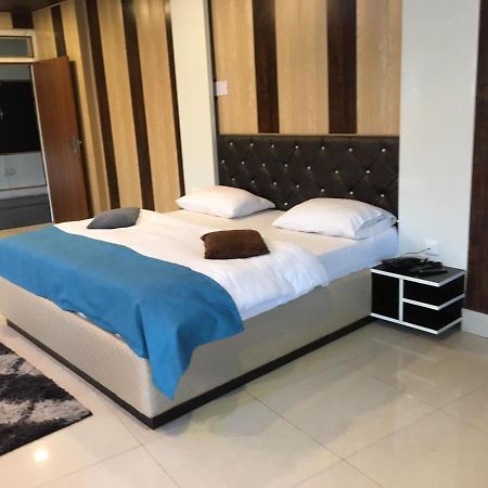 Jai Maa Bhagwati Hotel Pithorāgarh Exteriör bild