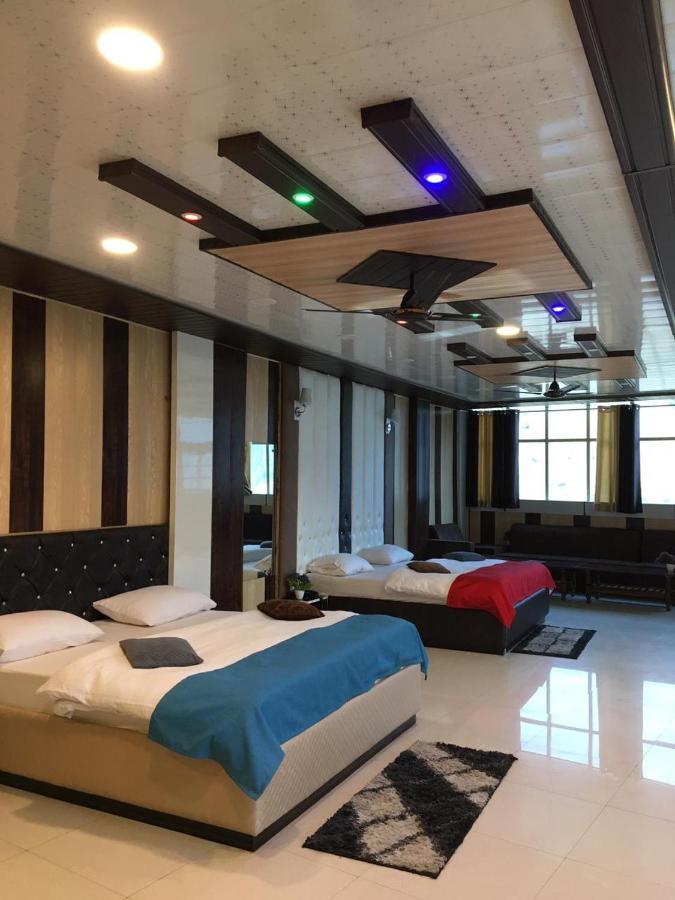 Jai Maa Bhagwati Hotel Pithorāgarh Exteriör bild